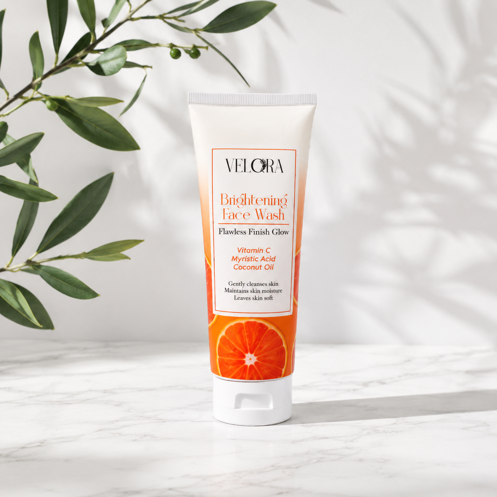 Velor Brightening Face Wash - Flawless Finish Glow with Vitamin C Myristic Acid Coconut Oil - Product Image 2